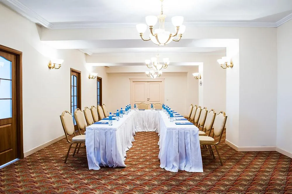 Hotel Ramada By Wyndham Astana