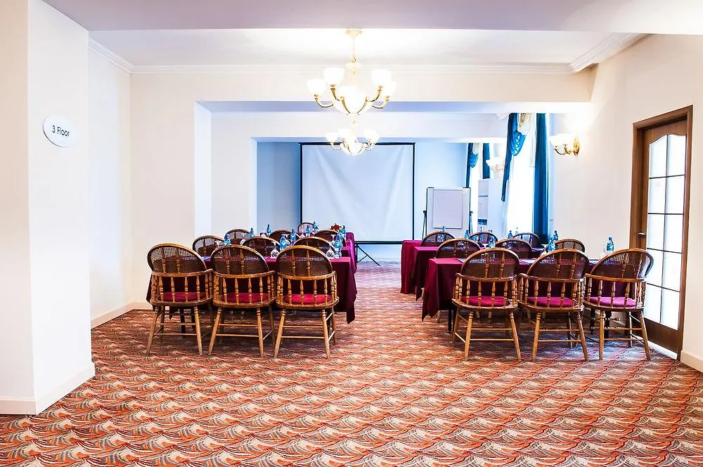 Hotel Ramada By Wyndham Astana