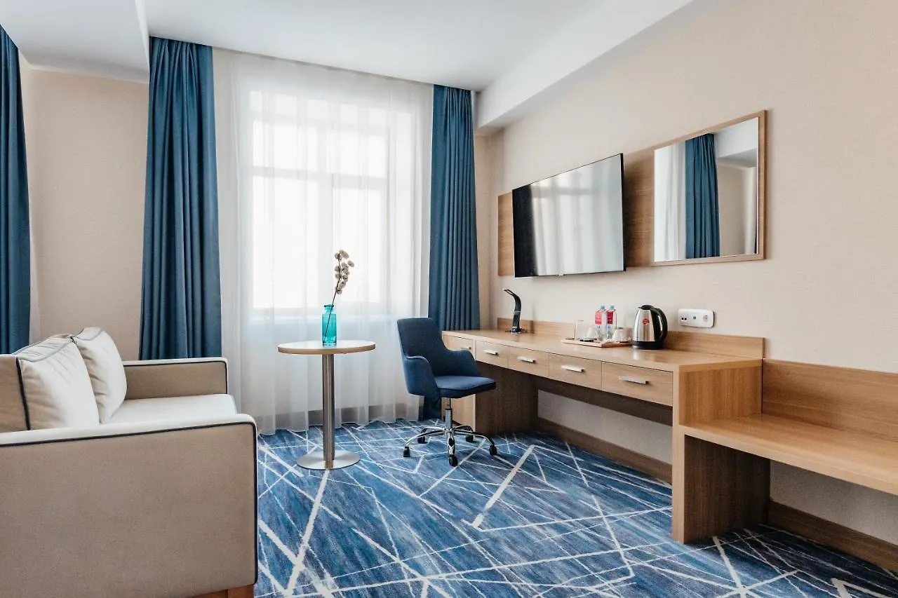 Hotel Ramada By Wyndham Astana